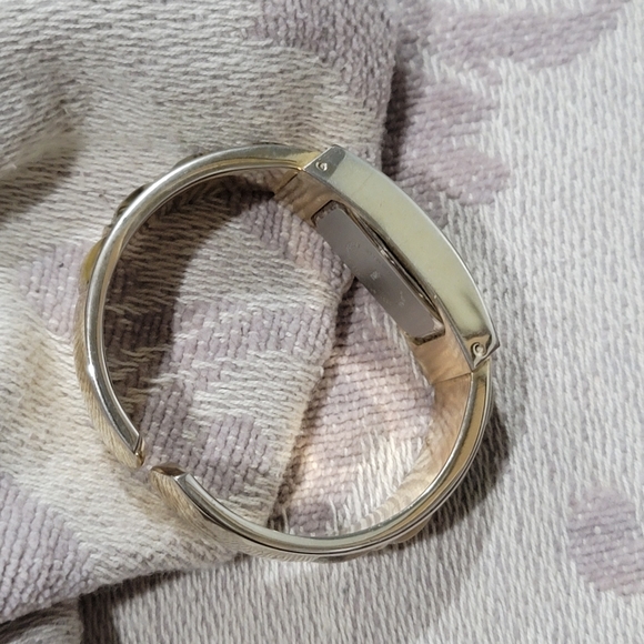 Vintage Novelle Quartz Cuff Bracelet Bangle Watch 11005 - Picture 4 of 6